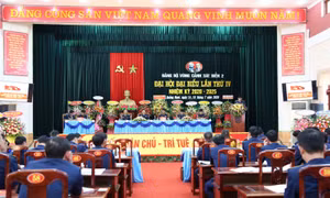 Bộ Tư lệnh Vùng Cảnh sát biển 2 đồng hành cùng chính quyền, người dân bảo vệ chủ quyền biển đảo