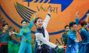 Hội chợ mùa Thu 2025: Chương trình nghệ thuật mang đậm bản sắc văn hóa dân tộc
