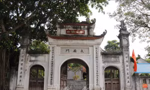 Dâng hương tưởng nhớ các vị khoa bảng tại Văn Miếu - Bắc Ninh