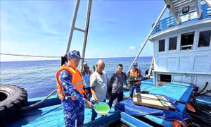 Phát hiện tàu vận chuyển trái phép trên 150.000 lít dầu D.O