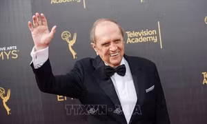 Huyền thoại hài kịch Bob Newhart qua đời ở tuổi 94