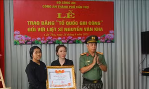 Tổ chức Lễ trao bằng Tổ quốc ghi công đối với Liệt sĩ Nguyễn Văn Kha