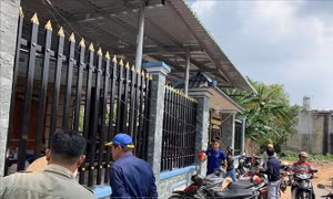 Chồng tử vong, vợ nguy kịch nghi do tự thiêu tại nhà riêng
