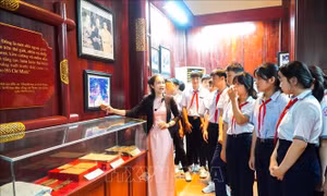 Thủ tướng Phạm Văn Đồng - Tấm gương sáng ngời về tinh thần tận hiến, phụng sự Tổ quốc