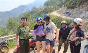 Kịp thời cứu hộ du khách nước ngoài gặp nạn