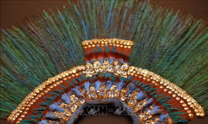 Bảo tàng Áo từ chối cho Mexico mượn mũ lông của đế chế Azteca