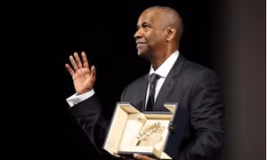 Giải Cành cọ vàng Danh dự bất ngờ gọi tên tài tử Denzel Washington