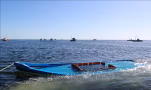 Thuyền chìm trước khi đến 'chân trời mới', nhiều người di cư Tunisia bỏ mạng trên biển