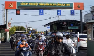 Mùng 5 Tết, giao thông ở cửa ngõ TP Hồ Chí Minh tương đối ổn định