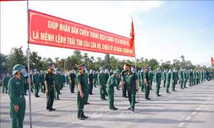 Sư đoàn 5 - Quân khu 7 xuất quân hỗ trợ TP Hồ Chí Minh chống dịch