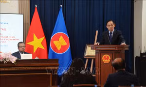 Đặc phái viên của Tổng Bí thư Tô Lâm thông báo kết quả Đại hội XIV đến cộng đồng người Việt tại LB Nga