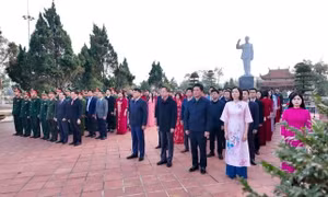 Quảng Ninh: Vùng biên giới và hải đảo tiền tiêu tổ chức nghi lễ chào cờ đầu năm mới