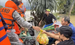 Truyền thông quốc tế: Chính phủ Việt Nam đẩy nhanh nỗ lực ứng phó quyết liệt với lũ lụt