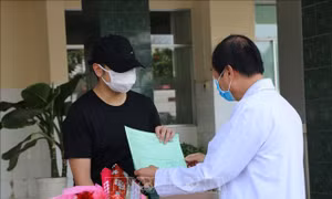 Bốn trường hợp mắc COVID-19 được điều trị khỏi bệnh tại Đồng Tháp