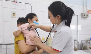 Sẽ có thêm 3.000 chai dịch truyền Globulin miễn dịch điều trị bệnh tay chân miệng