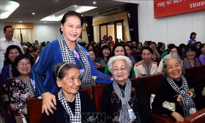 Họp mặt Đội quân tóc dài, Bộ đội Thu Hà, cựu nữ Thanh niên xung phong