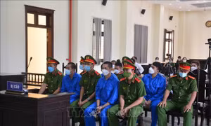 Vụ án dùng súng bắn chết người trên Quốc lộ 1: Hai bị cáo lĩnh án tử hình