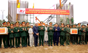 Nỗ lực hoàn thành cầu Phong Châu mới vào đầu tháng 10/2025