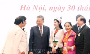 Tổng Bí thư: Phát huy truyền thống vẻ vang, đội ngũ văn nghệ sỹ sẽ chiếm lĩnh những đỉnh cao mới trong sáng tạo nghệ thuật