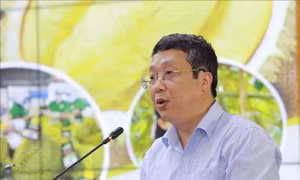 Ông Hoàng Trung được bổ nhiệm làm Thứ trưởng Bộ Nông nghiệp và Phát triển nông thôn