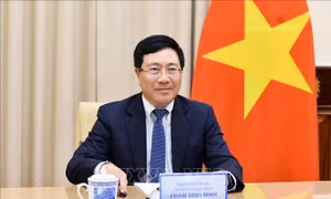 Phó Thủ tướng, Bộ trưởng Ngoại giao Phạm Bình Minh điện đàm với Ngoại trưởng Hoa Kỳ