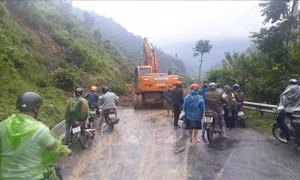Vùng núi Bắc Bộ có mưa rào và dông rải rác