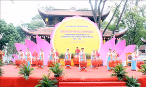 Lễ khai hội truyền thống mùa Xuân Côn Sơn - Kiếp Bạc 
