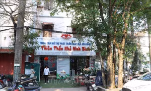 Xử lý nghiêm một giáo viên có hành động không chuẩn mực