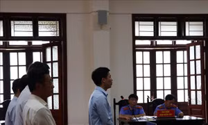 Tạm hoãn phiên tòa xét xử phúc thẩm vụ án sự cố y khoa tại Hòa Bình