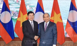 Thủ tướng Lào thăm Việt Nam và đồng chủ trì Kỳ họp lần thứ 43 Ủy ban liên Chính phủ Việt Nam - Lào