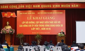 Khai giảng Lớp bồi dưỡng, cập nhật kiến thức dành cho các Ủy viên Trung ương Khóa XII