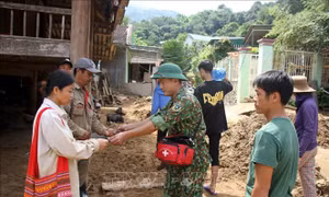 Chương trình trực tiếp 'Cả nước chung tay vì người nghèo' diễn ra tối 17/10