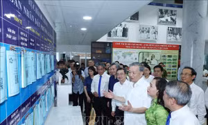 Sắp xếp lại giang sơn và sức mạnh đoàn kết: Ý Đảng gặp lòng dân