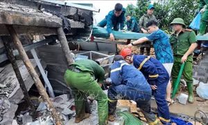 Vụ sạt lở nghiêm trọng tại Hà Giang: Ứng cứu người dân, phương tiện bị mắc kẹt, mất tích