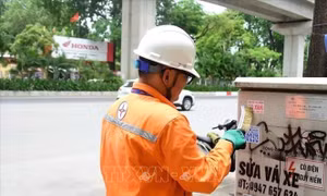 Chặn quảng cáo trên tủ điện để bảo đảm mỹ quan đô thị