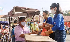 Đẩy mạnh thực hiện các chính sách giảm nghèo bền vững nhân Ngày vì người nghèo