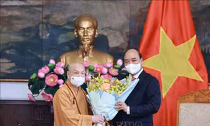 Chủ tịch nước Nguyễn Xuân Phúc tiếp Đoàn Lãnh đạo Giáo hội Phật giáo Việt Nam