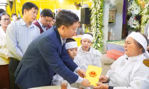 Truy thăng cấp bậc hàm Trung tá cho Phó trưởng Công an phường hy sinh khi làm nhiệm vụ