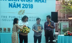 Nhà văn Nguyễn Nhật Ánh tiếp tục giữ ngôi 'quán quân' có sách bán chạy nhất năm 2018