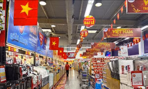 Hàng hóa dồi dào, nhiều khuyến mại lớn kích cầu mua sắm dịp 2/9