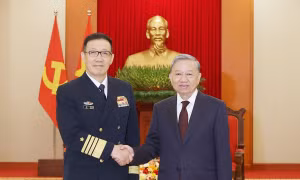 Tổng Bí thư Tô Lâm tiếp Bộ trưởng Quốc phòng Trung Quốc