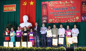 Phó Thủ tướng Trần Lưu Quang thăm, chúc Tết tại Ninh Thuận