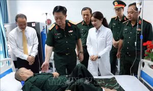 Đại tướng Nguyễn Trọng Nghĩa thăm, chúc Tết thương, bệnh binh