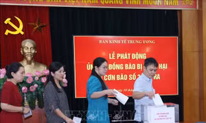 Ấm tình đoàn kết, nghĩa đồng bào