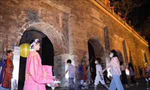 Trải nghiệm di sản Hoàng thành Thăng Long về đêm 