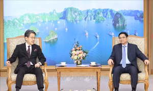 Thủ tướng Phạm Minh Chính tiếp Chủ tịch Hội đồng Quản trị Ngân hàng Hợp tác quốc tế Nhật Bản