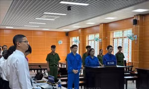 Phạt tù 3 bị cáo người Trung Quốc sát hại lái xe taxi để cướp xe