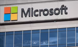 Nga thay hệ điều hành Windows và Microsoft Office
