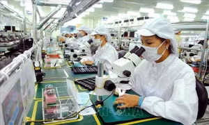 Việt Nam: Cơ hội đan xen thách thức từ các yếu tố định hình kinh tế thế giới năm 2023