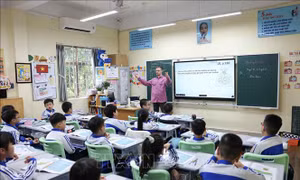 Kiến tạo môi trường học ngoại ngữ thân thiện, gần gũi với học sinh